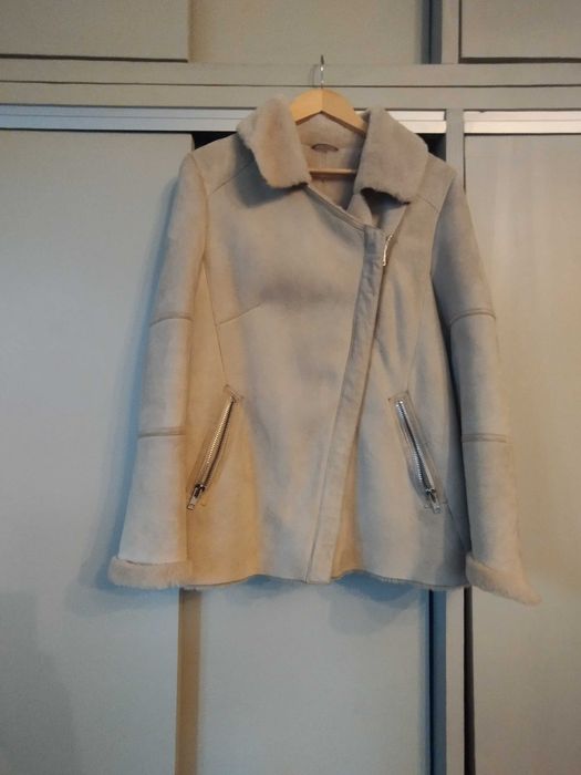 Geaca piele bej mărime 42