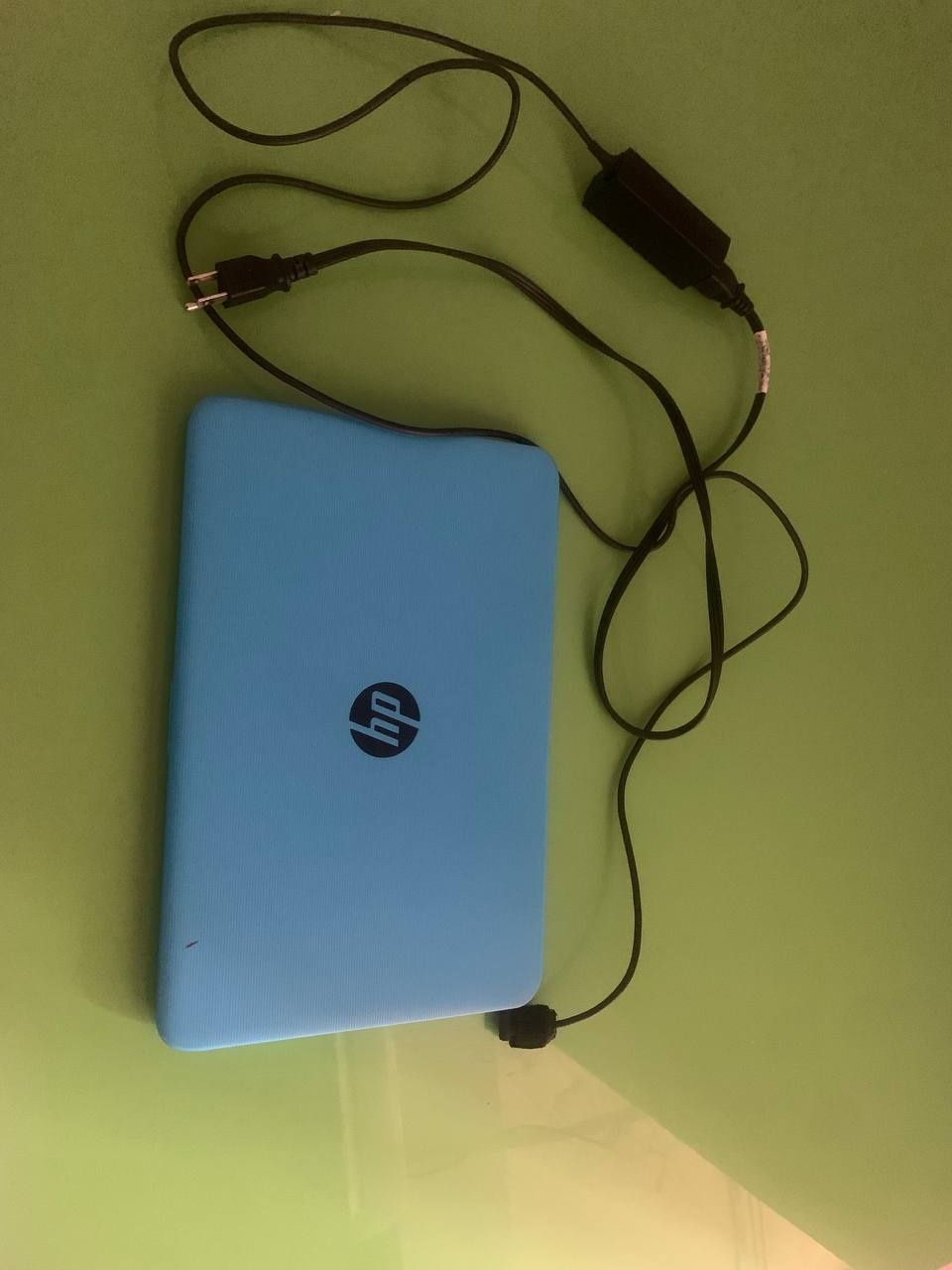 Ноутбук от hp с оригинальное зарядкой