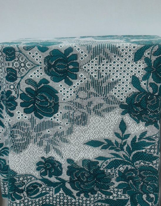 Покрывало  на  кровать в отличном  состоянии