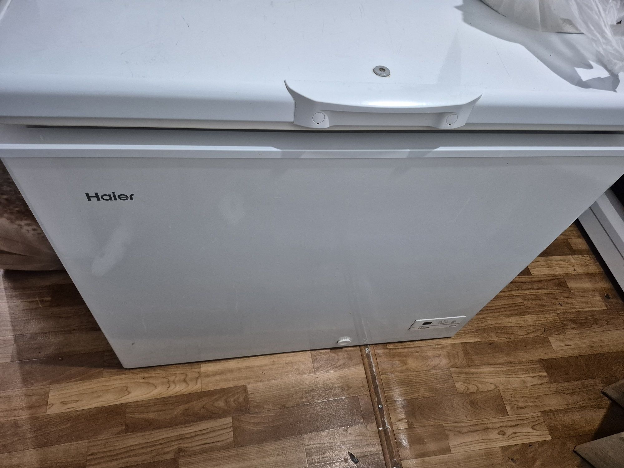 Продам морозильную камеру
