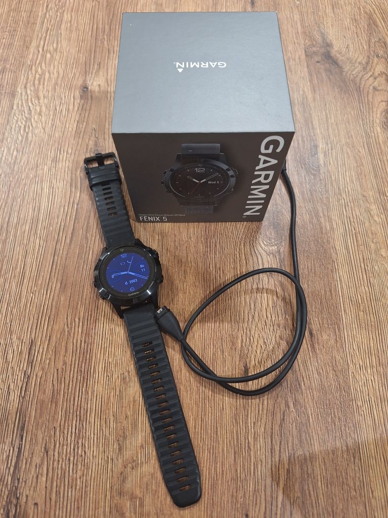 Garmin Fenix 5 Sapphire Edition