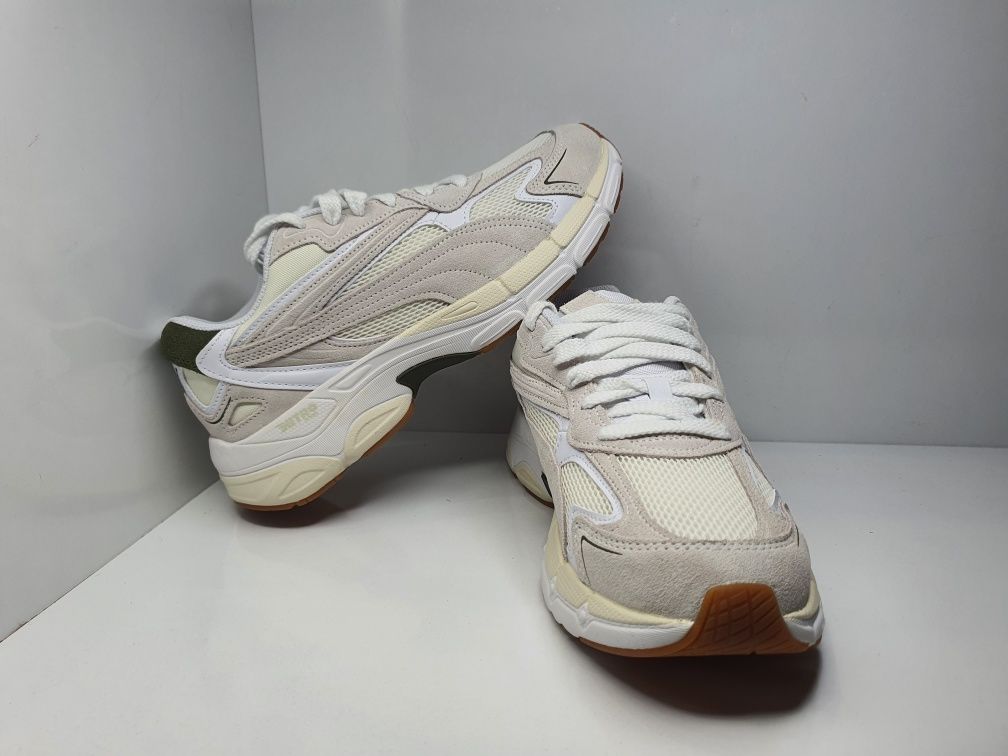 Маратонки Puma Teveris Nitro

Чисто нови с кутия. 

Размер 38 стелка 2