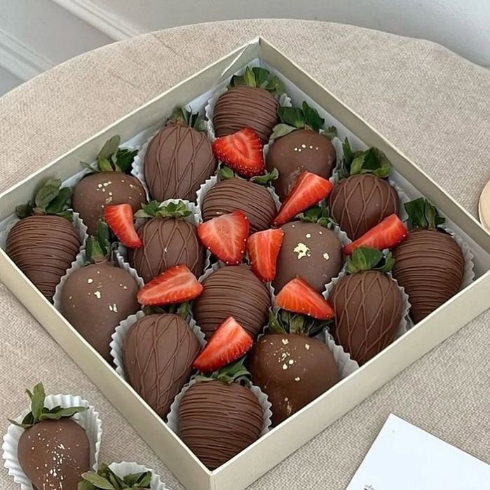 Клубника в шоколаде chocoberry mandarin buket