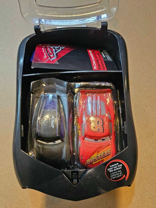 Дисни Колите - Гараж /куфарче/ с изстрелвачка
