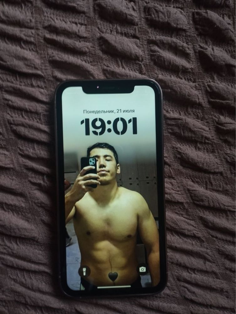 Iphone xr 16 korpusda gold rang 100% yomkist