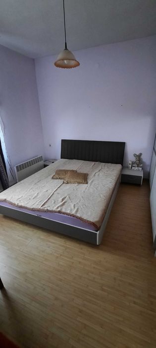 Спален комплект- спалня, гардероб, шкафчета