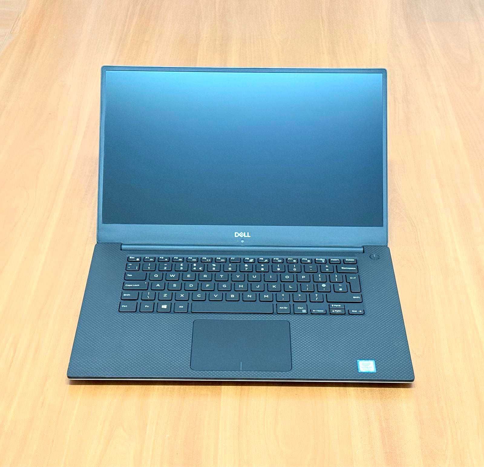 Core i7-8850H/16GB RAM/512GB SSD/Quadro P1000/IGZO 100% sRGB/Dell 5530