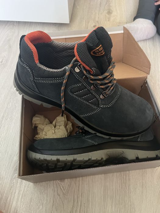 Работни обувки с бомбе!!