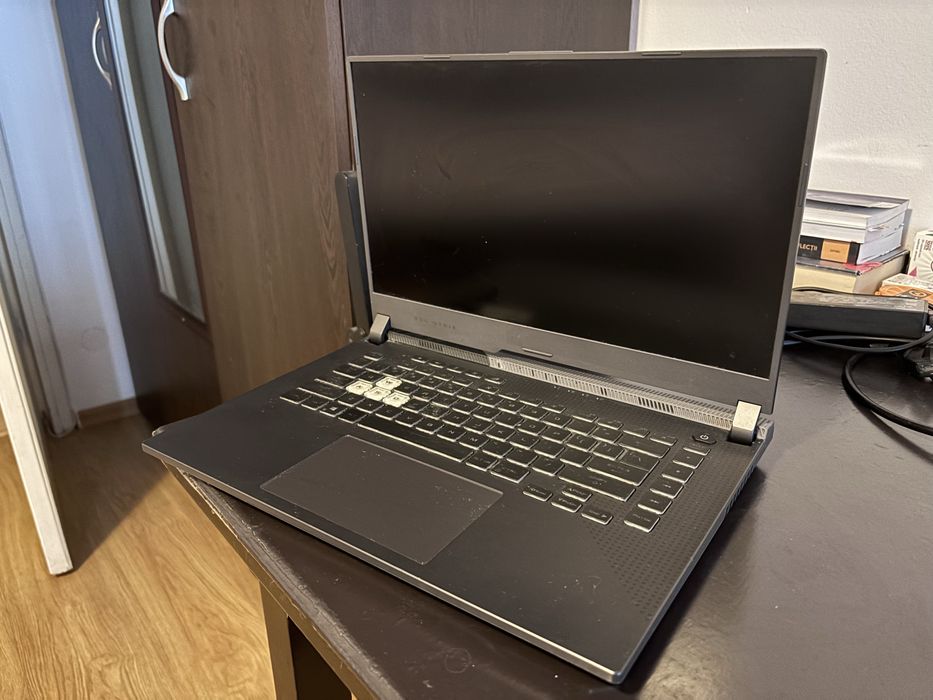 Laptop Asus ROG G15 RTX3060 Ryzen 7 5800H 16GB RAM Nu accept schimburi