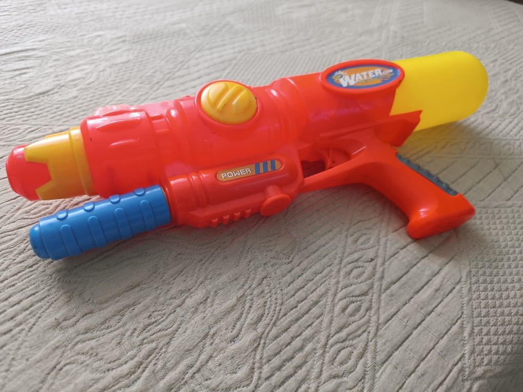 Родам водяной пистолет