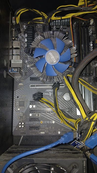 Продам материнские платы