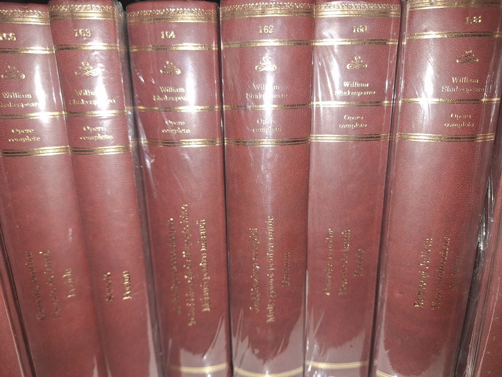 Editii de lux- William Shakespeare(11 vol)-Rare-  Sigilate in tipla