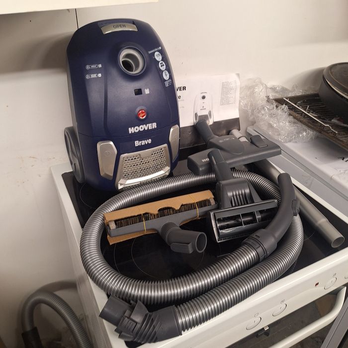 Прахосмукачка с торба Hoover внос от Германия