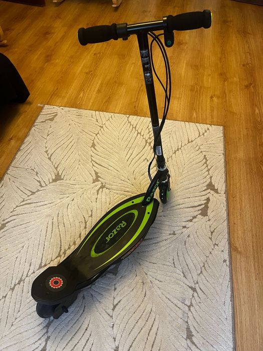 Vand trotineta electrica Razor e90