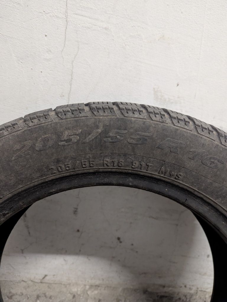 2 бр зимни гуми Pirelli в добро състояние - 205/55-R16 - DOT: 2311