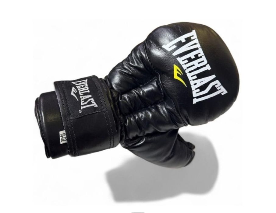 Продам перчатку  за 3000