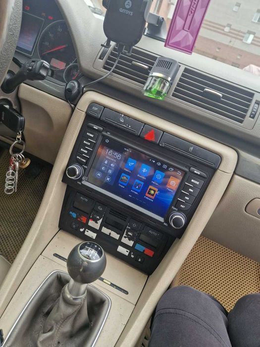 Navigatie 4GB RAM GPS Android Dedicata Audi A4 B6 B7 Seat Exeo Carplay