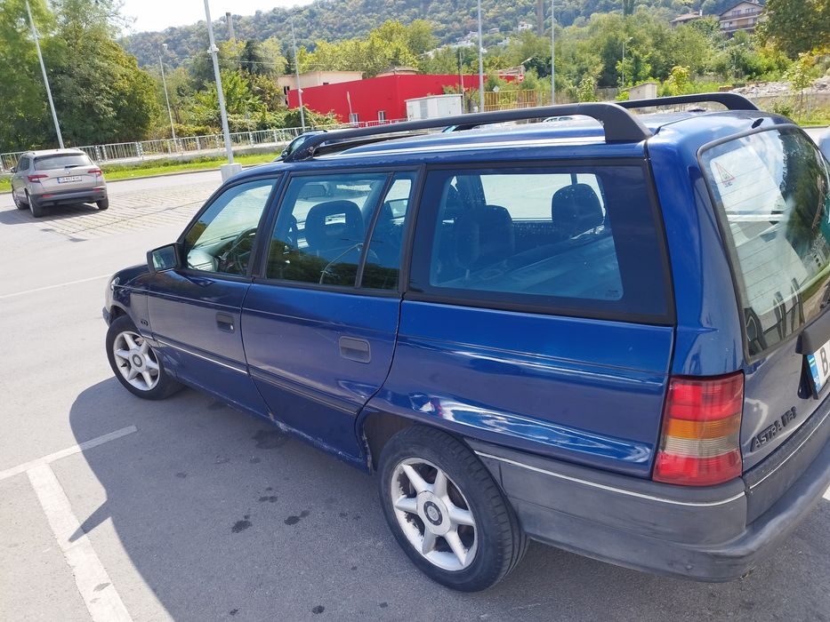 Opel Astra F 1.8i 90 к.с. комби