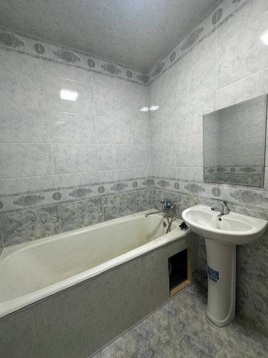 Срочно продаётся 3/3/5 Авиасозлар, Кадышева, 77 серия