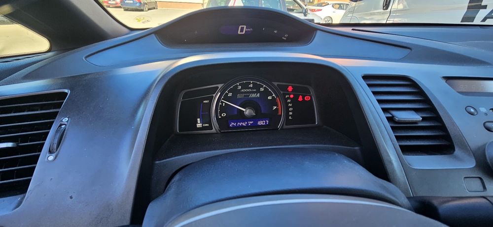 Vând / schimb Honda civic Hybrid