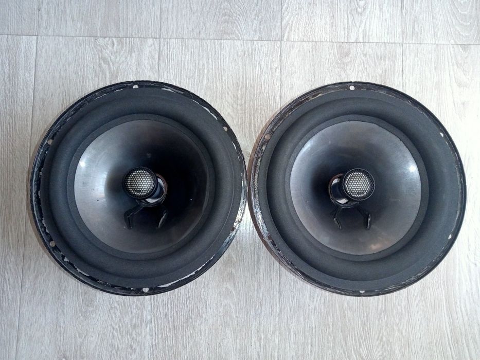 Продам 10 дуймовый мид басс динамики Pioneer TS-A2503i в хорошем состо