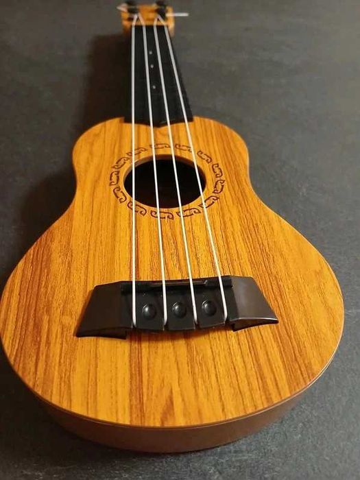 Minichitara Ukulele acustica pentru copii jucarie - Transport Gratuit