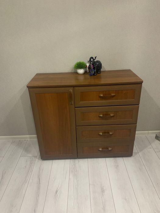 Комод в хорошем состоянии