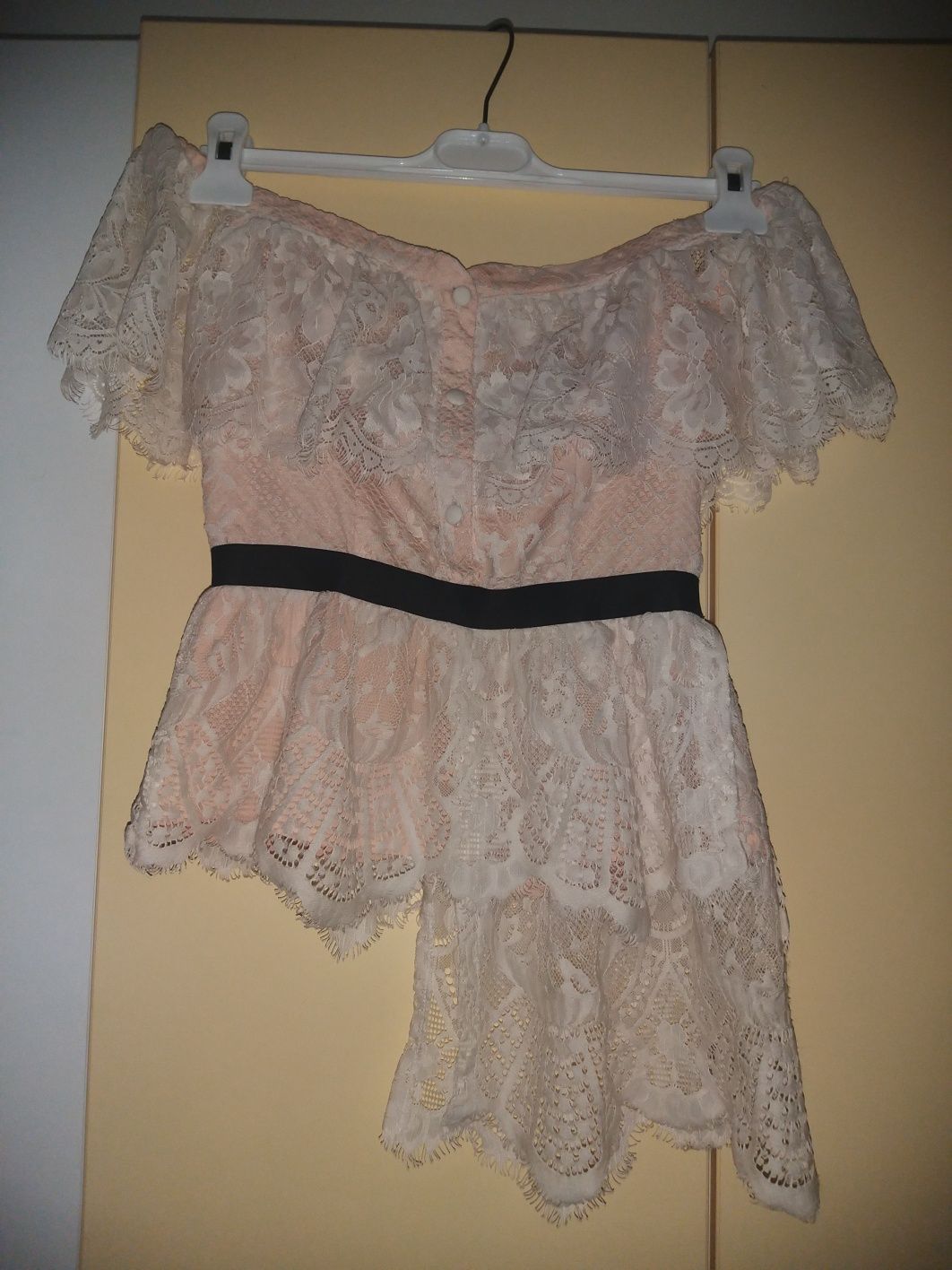 Bluza Cu Dantela