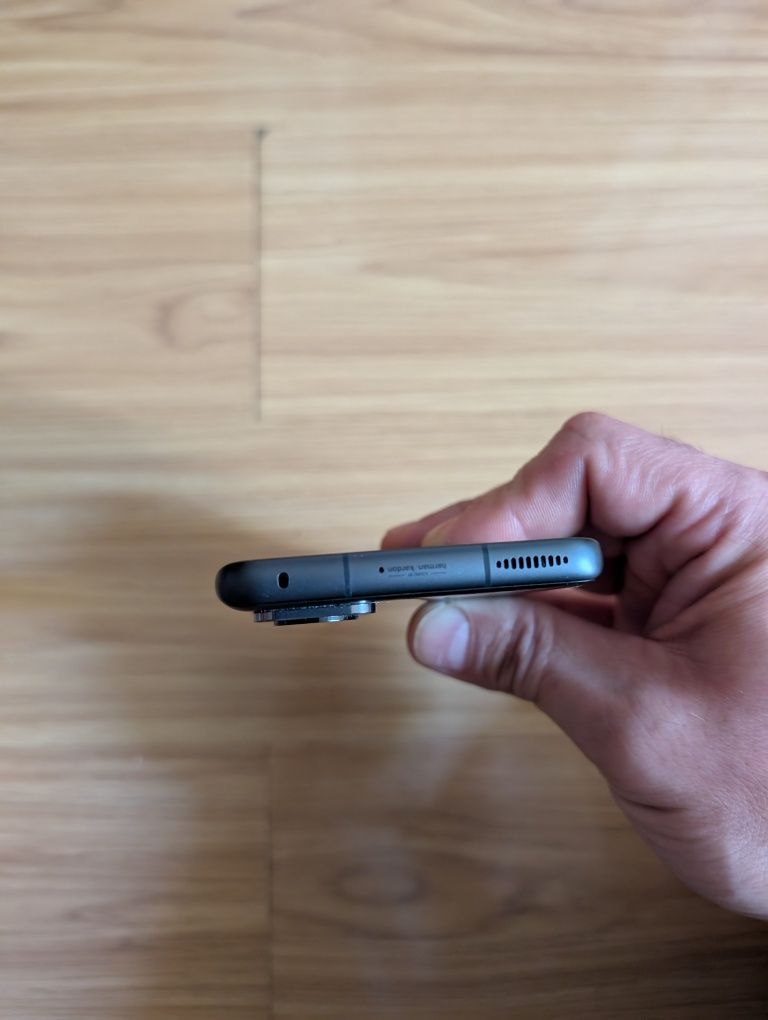 Xiaomi Mi 12 absolut impecabil
