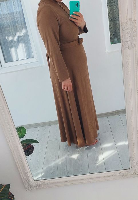 Rochie lunga și rochie scurta