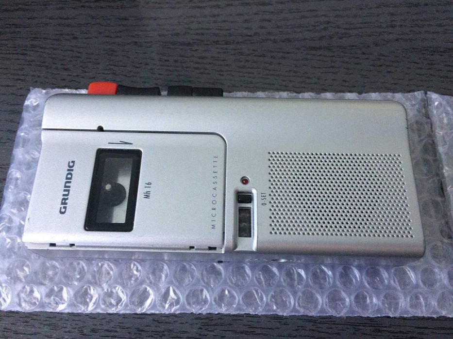 Reportofoane Sony M-560V si Grundig Mh 16 defecte.Cititi anuntul.