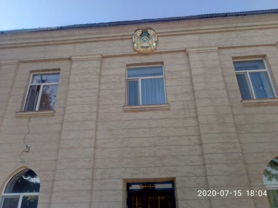 Бригада строителей, строительные, фасадные работы, кровля, травертин