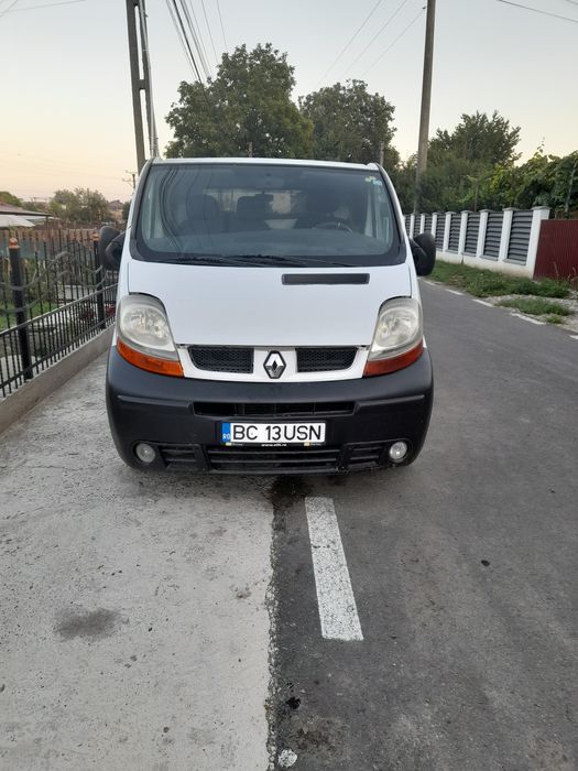 Vând Reno trafic 1.9 acte la zi