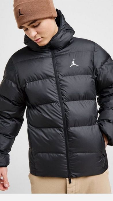 Geaca de iarna Jordan noua