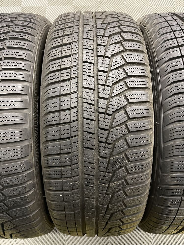 Set Anvelope Cauciucuri Hankook 205 55 R17 M+S Originale cu Profil 6mm