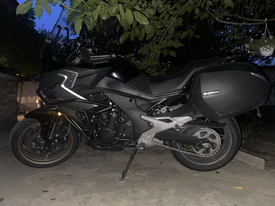 Vânzare motocicletă CFmoto 700MT