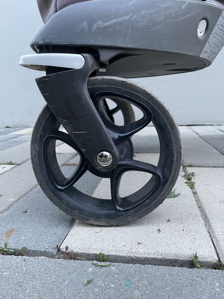 Детска количка Stokke V6