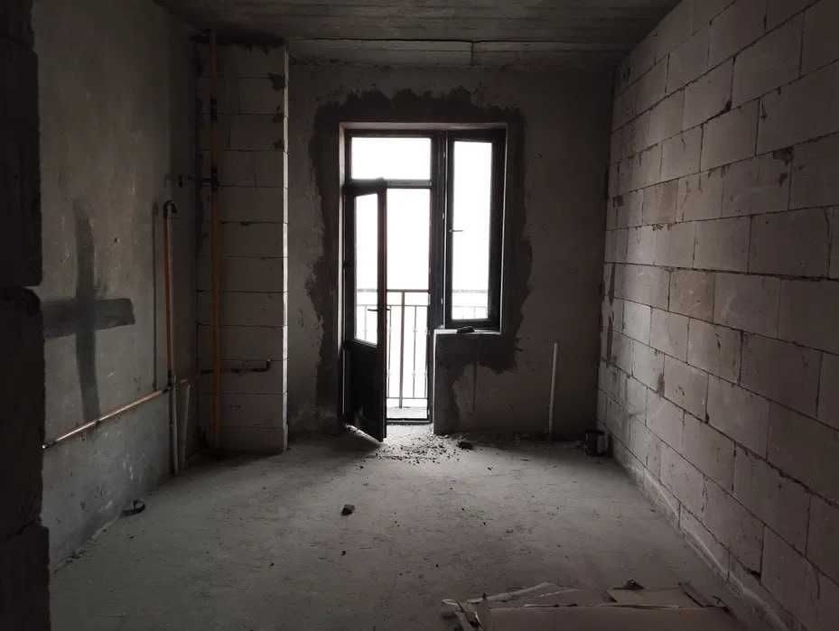 Юнусабад 2 Просторная трехкомнатная квартира-коробка  Метро Шахристан;