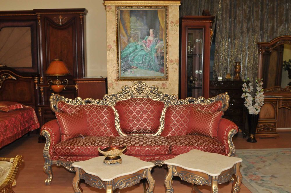 Kristiano Brussardi класическа салонна мека мебел диван кресло барок