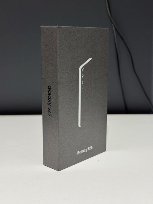Чисто Нов Samsung Galaxy S25 128gb