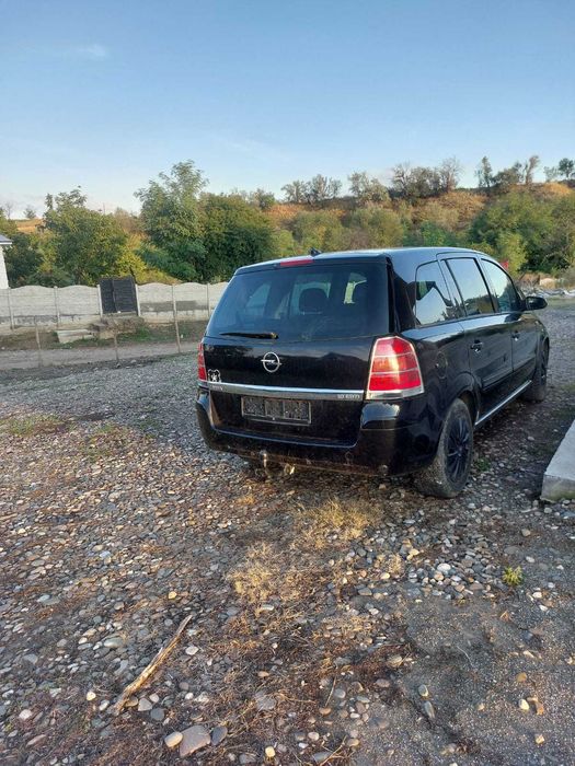 OPEL Zafira B 7 locuri 08.2006 1.9CDTi 120 CP E4 6 trepte AC Navi