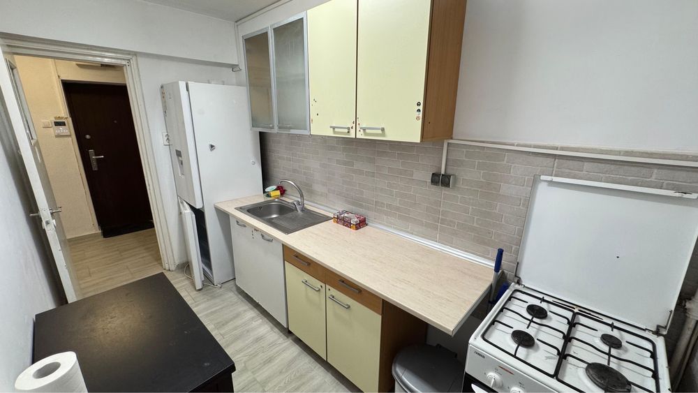 Apartament 3 camere, Dristor metrou,
