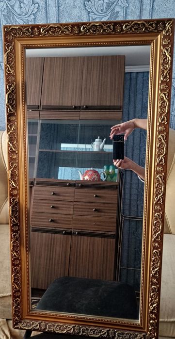 Продам зеркала на стену