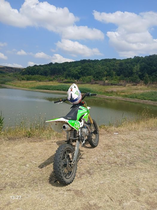 Продава се косов мотор 125 кобика