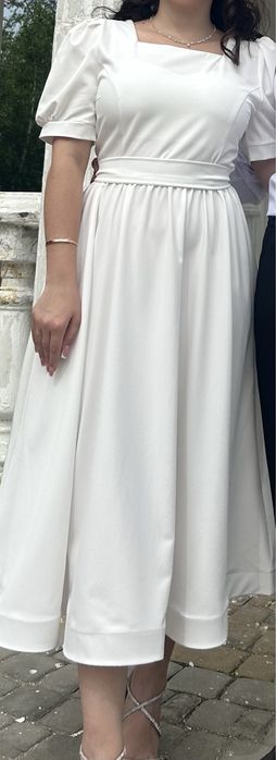 Продам белое платье