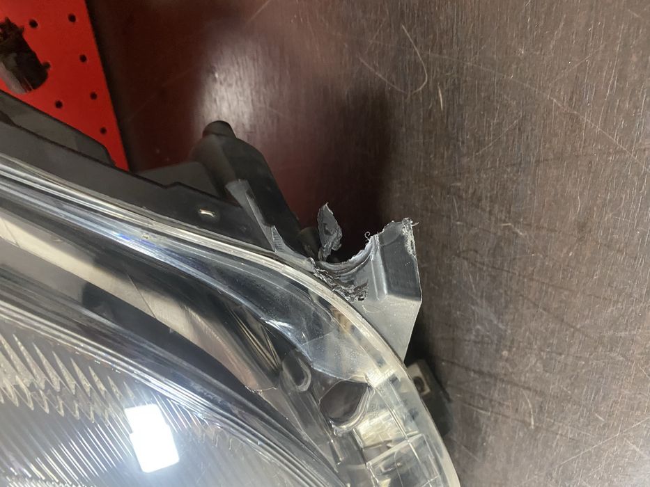 Far stanga halogen Opel Astra J