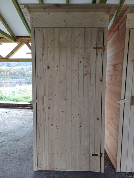 Afumătoare din lambriu