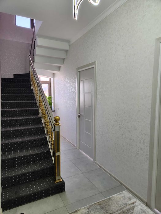 Продается квартира (дуплекс) 6 комнат