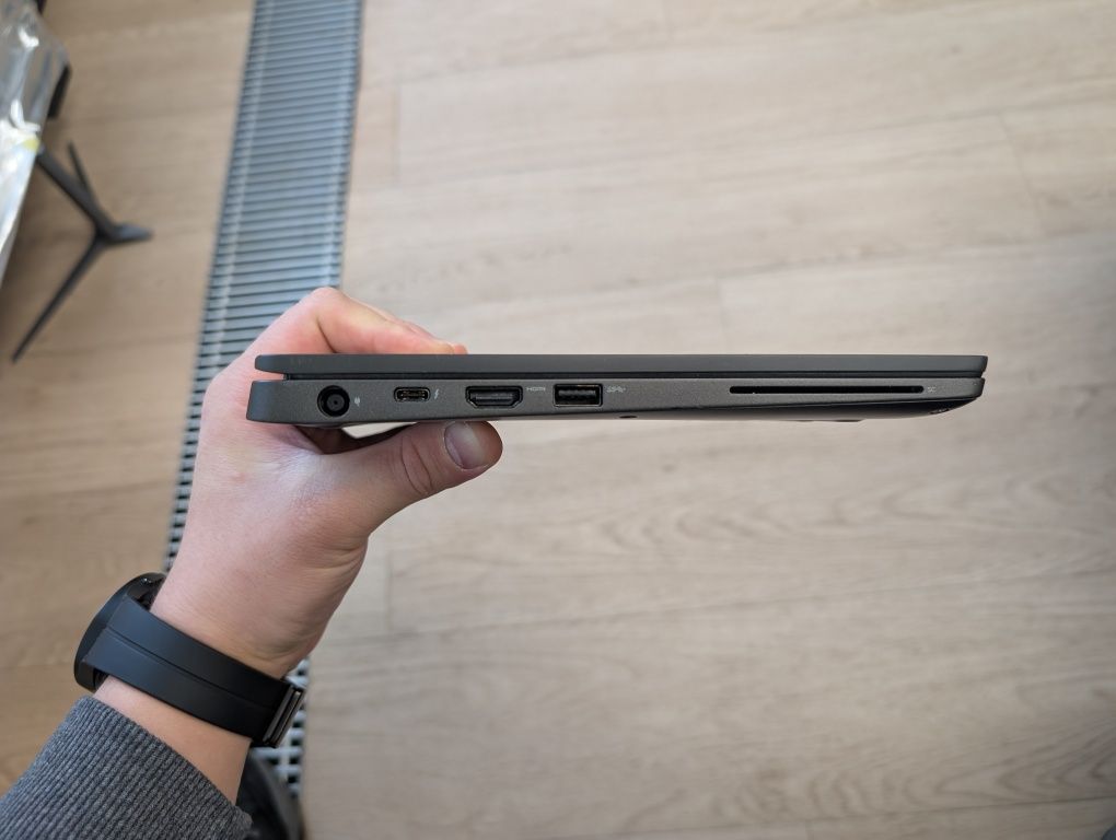 Dell Latitude 7300
