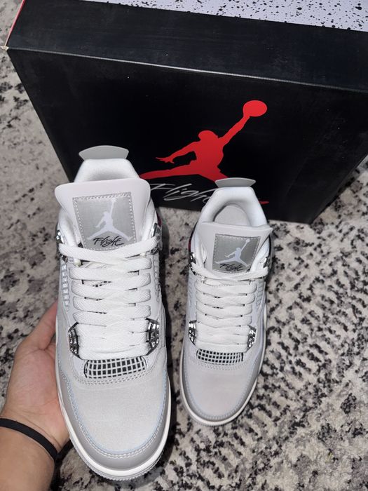 Jordan 4 frozen moments